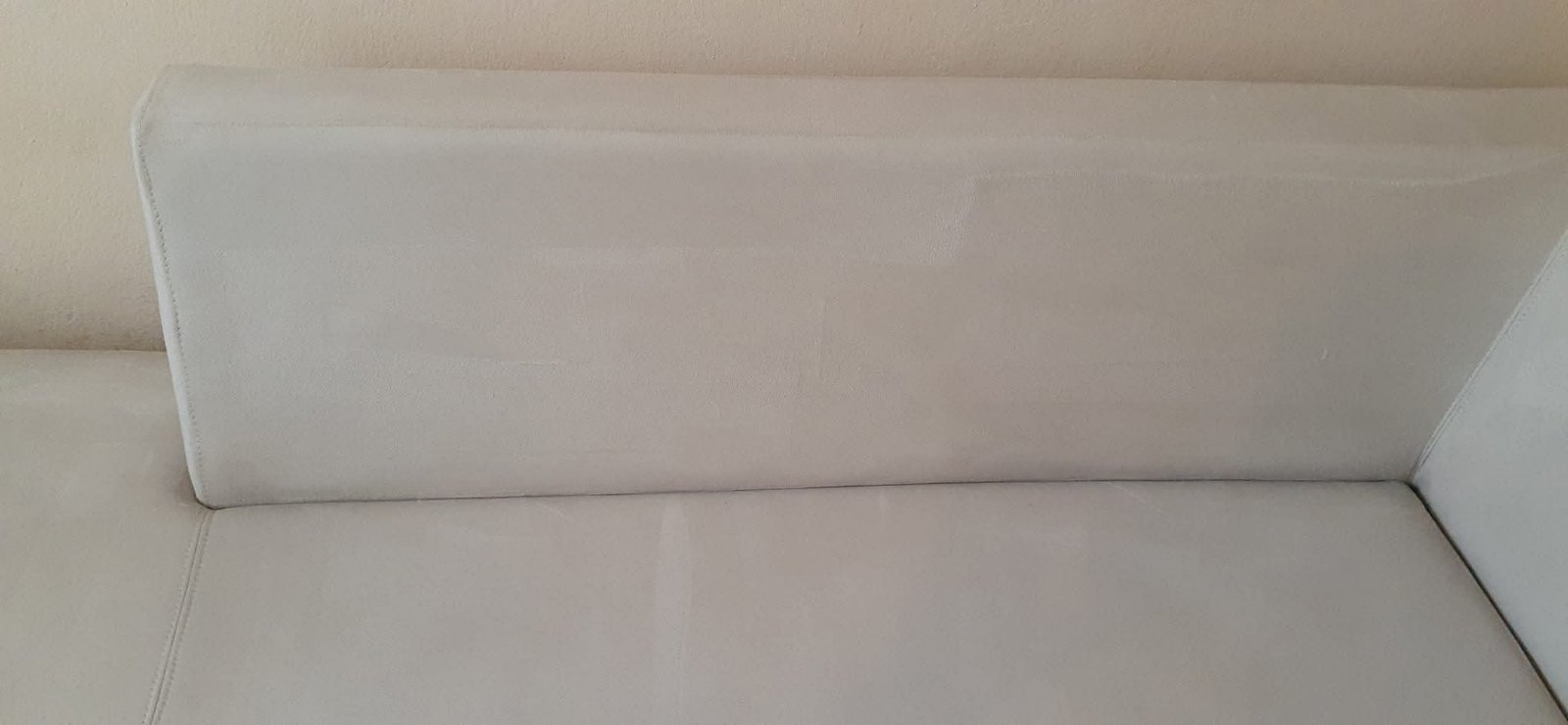 Potpuno uklonjene mrlje sa nameštaja